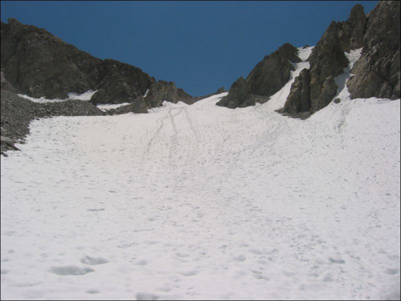 2005-07-03 Williamson (17) Switchbacks leading up to S. Pass covered by snow